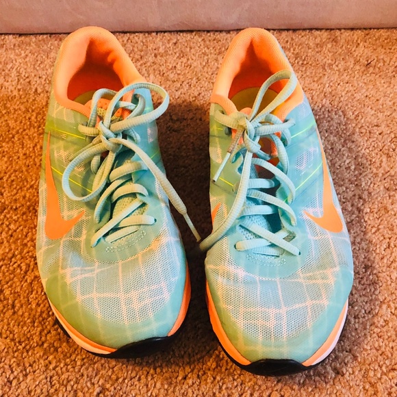 Nike Running - Picture 1 of 4